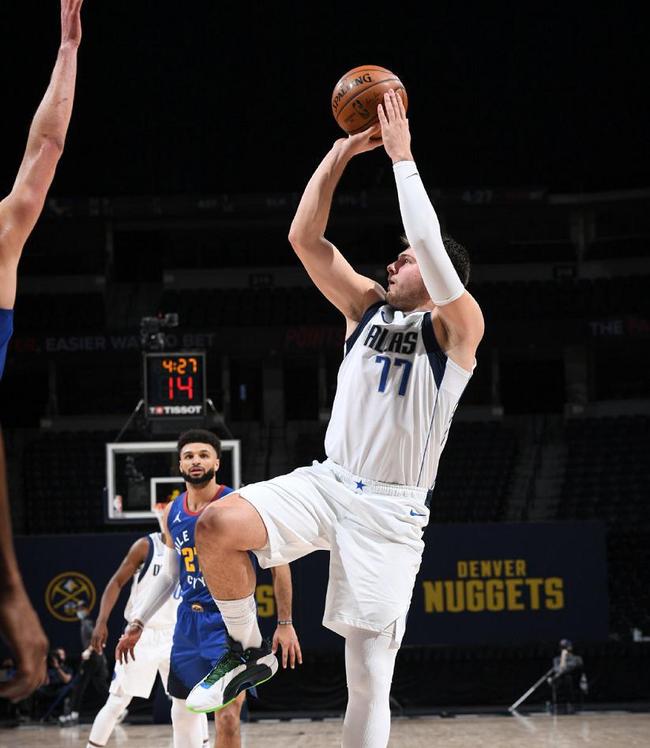 JackeyLove新星比赛局势复杂表现突出,中国队前途光明!赛场气氛高涨的简单介绍 JackeyLove新星比赛局势复杂表现突出,中国队前途光明!赛场气氛高涨的简单介绍