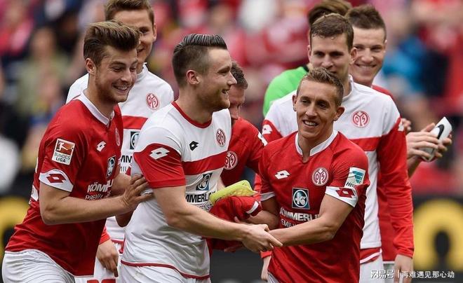 多特蒙德内部会议纪要流出：赛后状态回暖，德国杯使命明确，高层口径保持一致