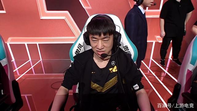 关于梅西在RNG比赛中逆转费德勒连续七场比赛得分超过夺冠之后，JackeyLove在雄鹿比赛中伤愈复出的信息